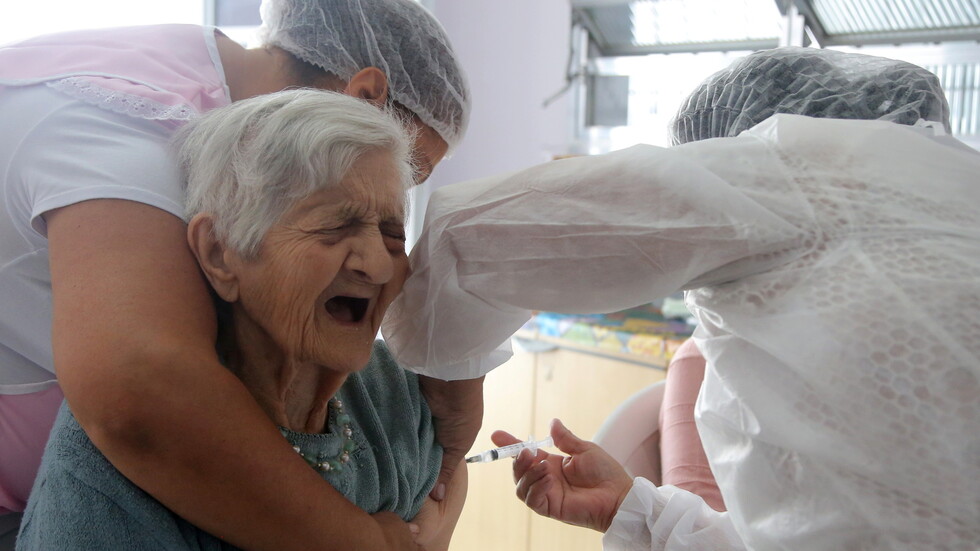 البرازيل: 65 ألف إصابة جديدة بكورونا والإغلاق التام في العاصمة