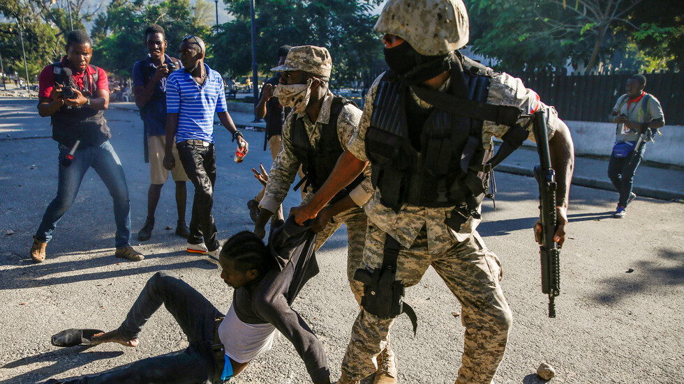 مقتل 25 شخصا خلال عملية هروب من أحد السجون في هايتي