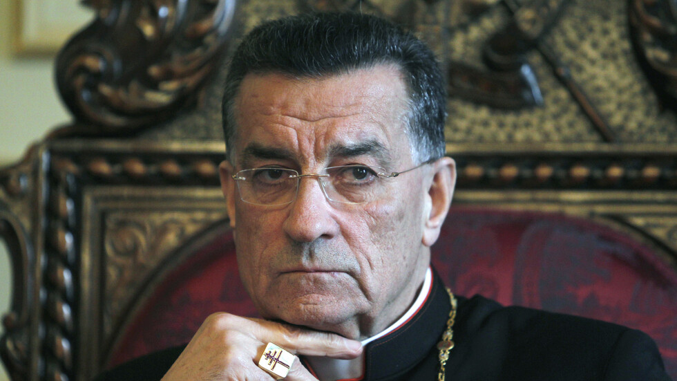 لبنان.. مسيرة لتأييد دعوة البطريرك الماروني للحياد في النزاعات الإقليمية