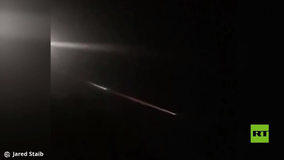 حطام صاروخ صيني يسقط فوق أستراليا ويضيء سماءها