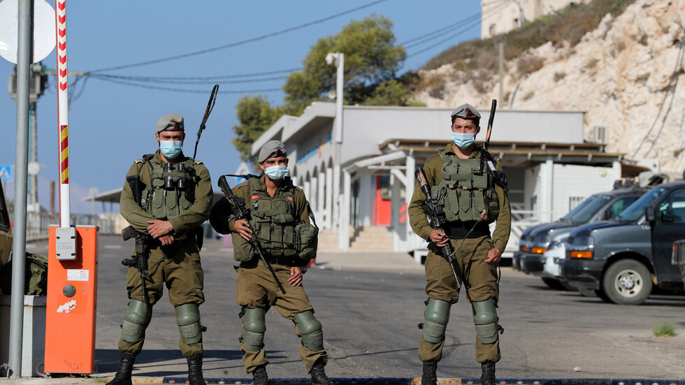 إسرائيل توقف شخصا اجتاز حدود لبنان