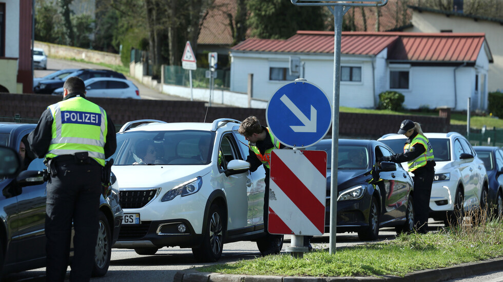 فرنسا تدعو لإجراء محادثات بعد إعلان ألمانيا بعض القيود عبر الحدود بسبب كورونا