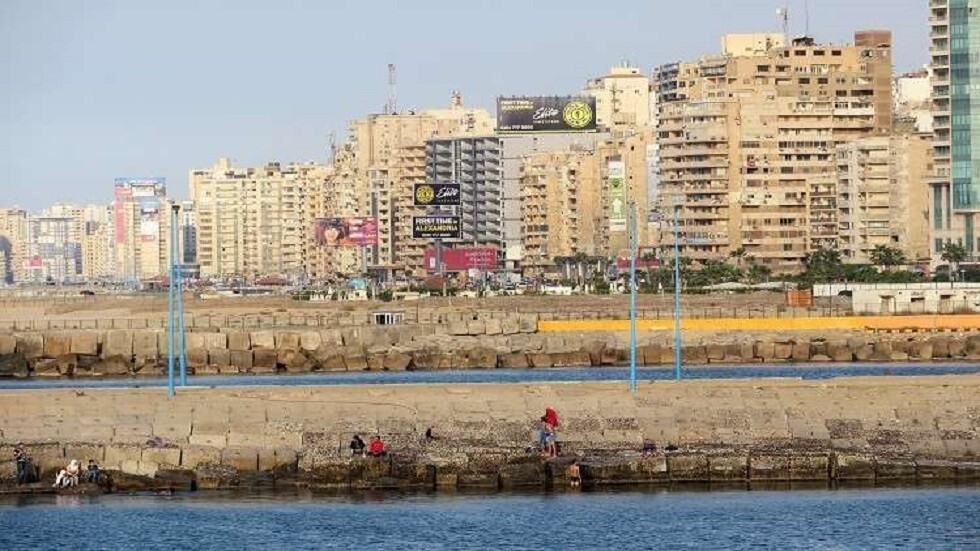 مصر.. ضحايا ومصابون بانهيار عقار في الإسكندرية