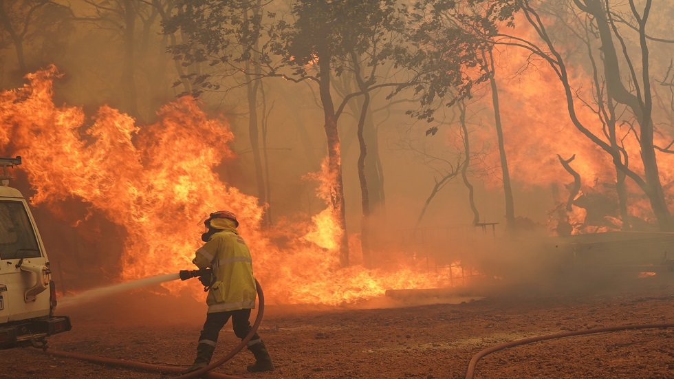 حرائق ضخمة مريبة في ولاية أسترالية (صور)