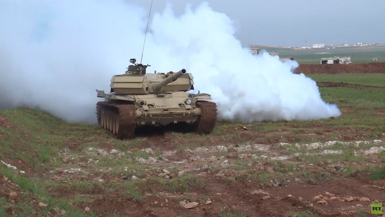 روسيا تقدم تدريبات عسكرية لقوات الدبابات السورية في حلب