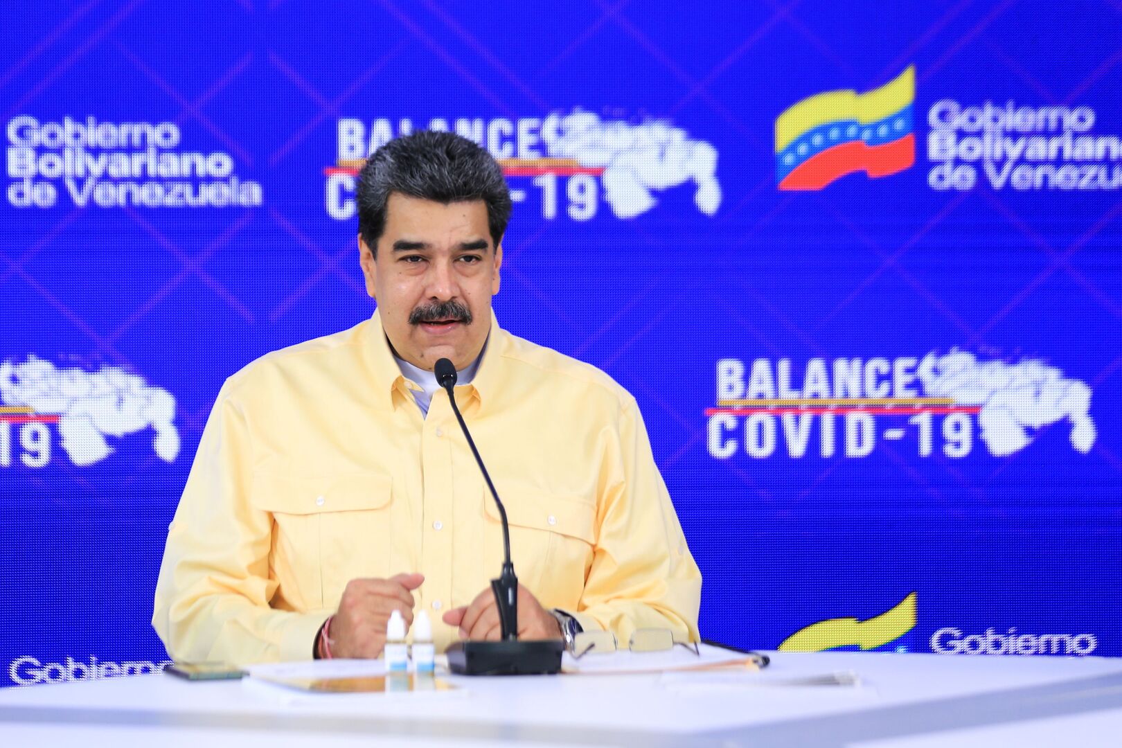 مادورو: 100 ألف جرعة من لقاح 