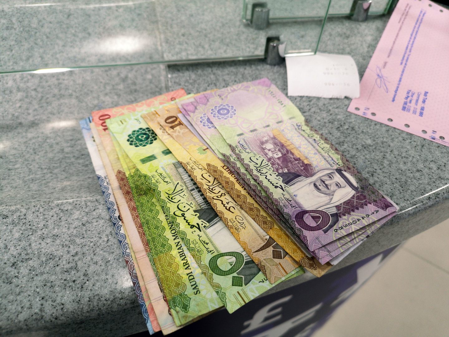 الاقتصاد السعودي ينكمش بأكثر من المتوقع