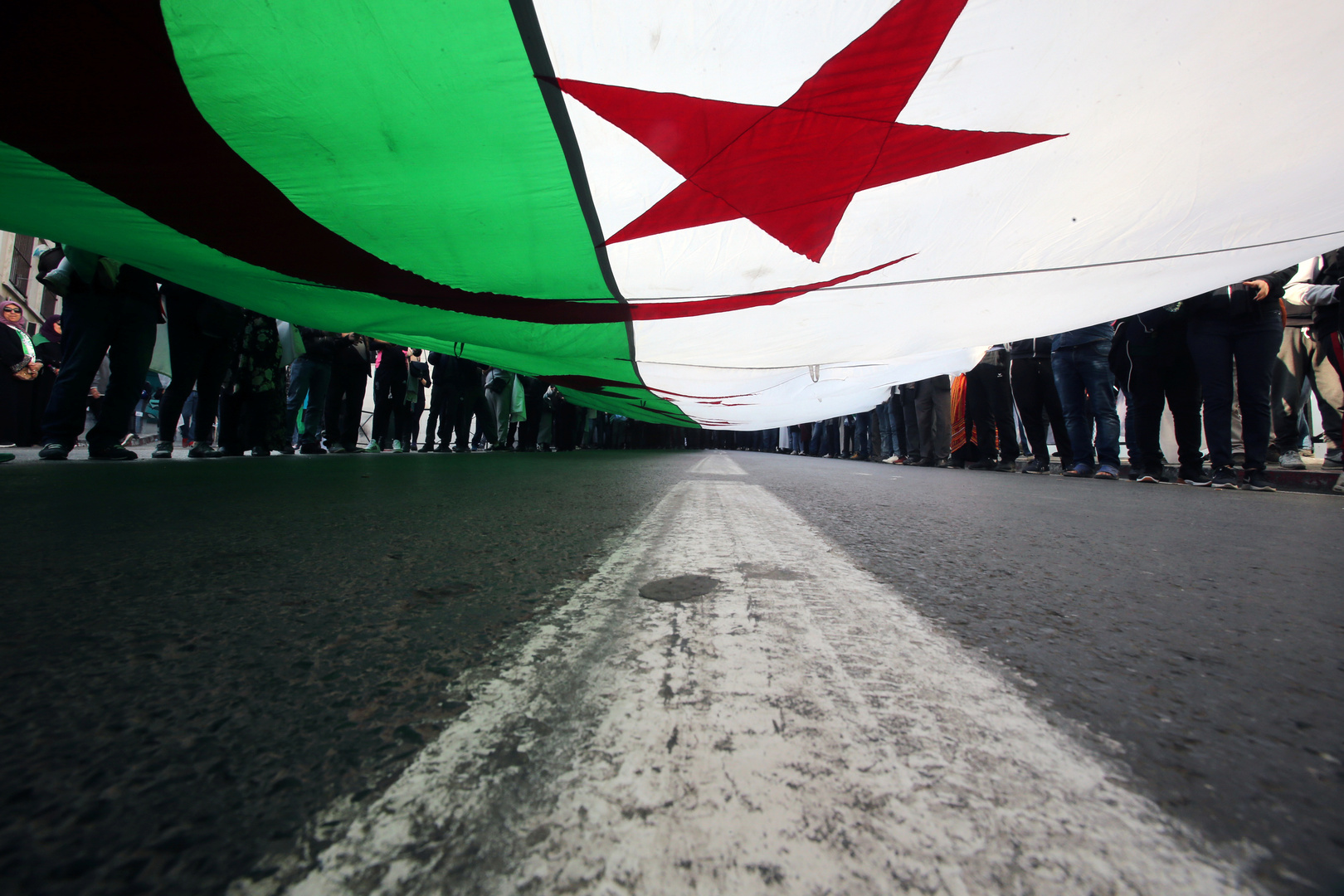 الجزائر تنسحب من اجتماع بسبب إسرائيل