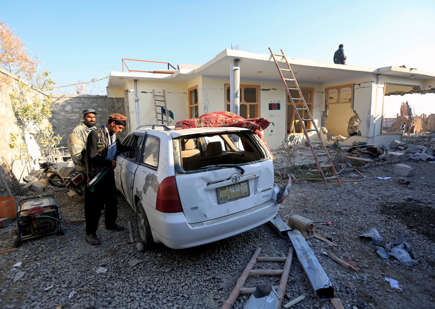 مقتل خمسة من رجال الشرطة بانفجار شرق أفغانستان