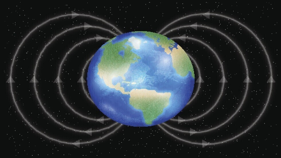 انعكاس المجال المغناطيسي للأرض قد يسبب  