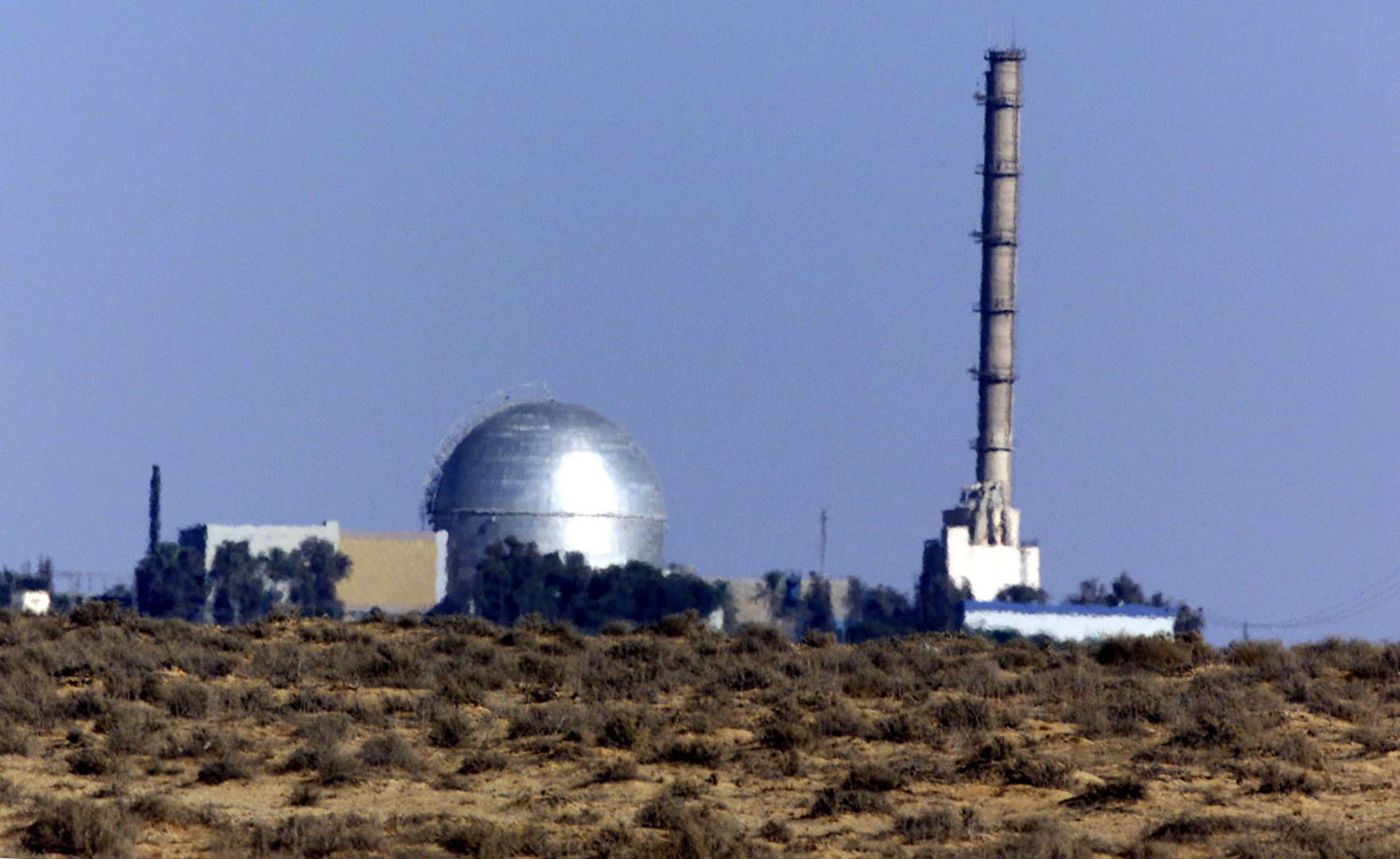صور فضائية: إسرائيل توسع موقع ديمونة النووي