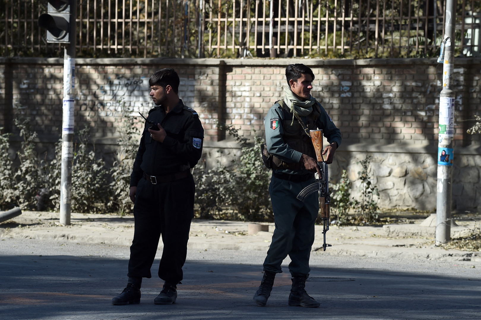 مصرع شخصين جراء انفجار سيارتين في كابل