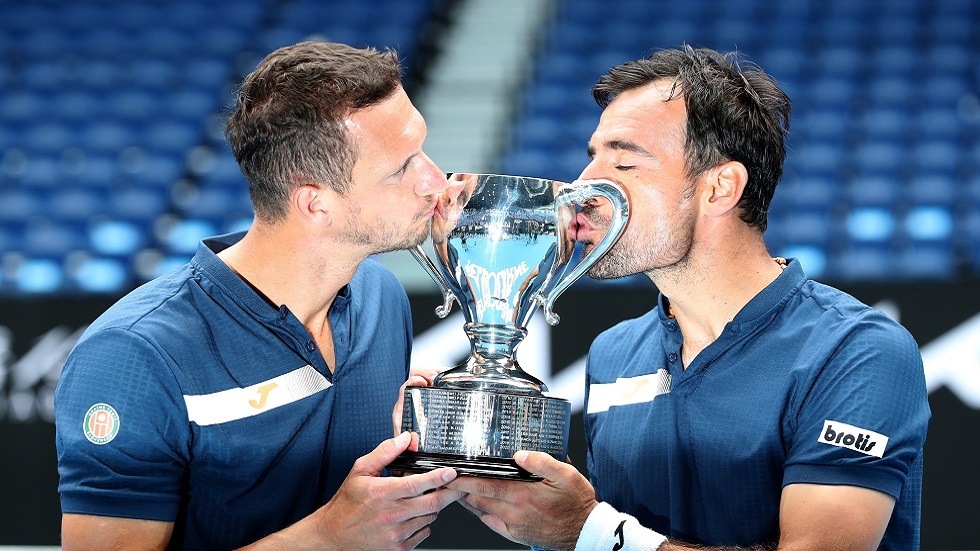 دوديغ وبولاسيك يحرزان لقب زوجي الرجال في أستراليا المفتوحة