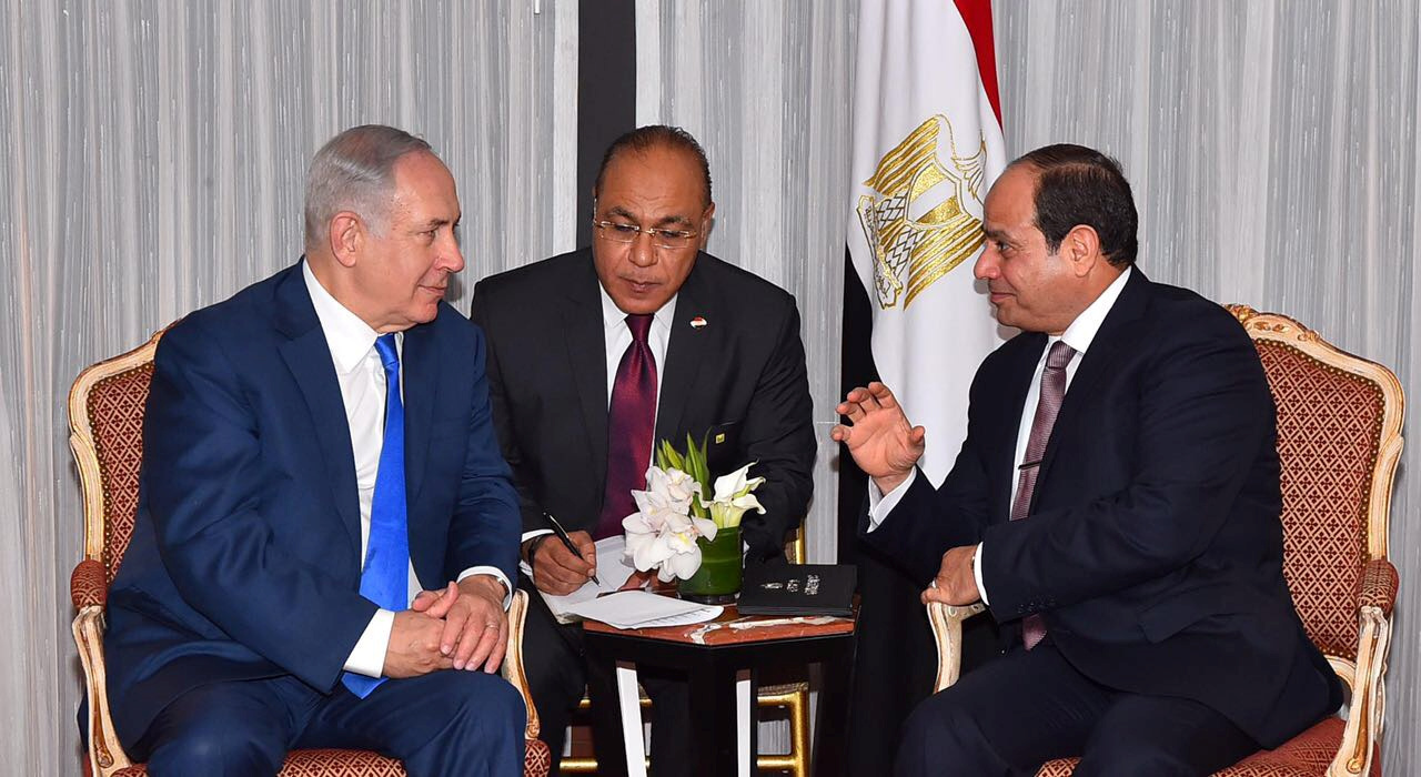 نتنياهو يستقبل وزير البترول المصري ويوجه رسالة إلى السيسي