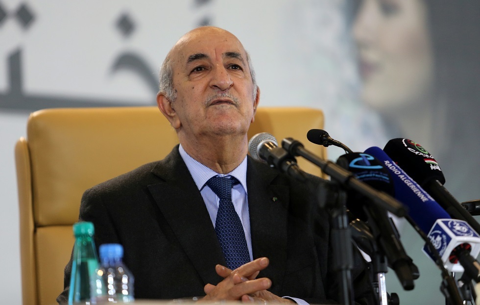 الرئيس الجزائري يوقع مرسوم حل المجلس الشعبي الوطني