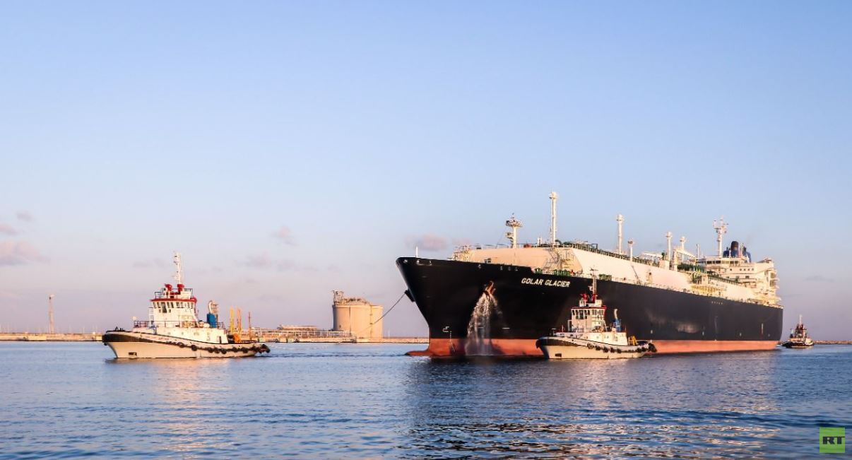 مصر.. بعد توقف 8 سنوات ميناء دمياط يستقبل أول سفينة لتصدير الغاز المسال