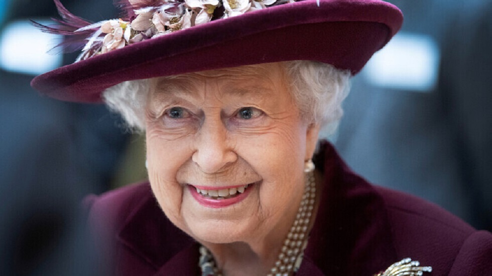 الملكة إليزابيث تحثّ البريطانيين على 