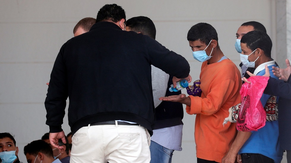 مصر تسجل 588 إصابة و49 وفاة جديدة بفيروس كورونا