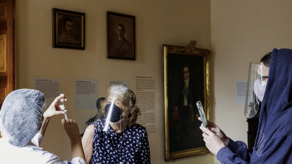 البرازيل ستقدم 140 مليون لقاح لمواطنيها بنهاية مايو