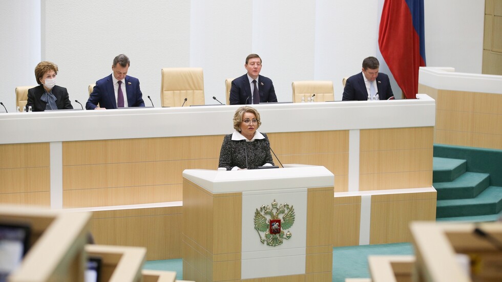 ماتفيينكو: روسيا ستفتح حدودها تدريجيا