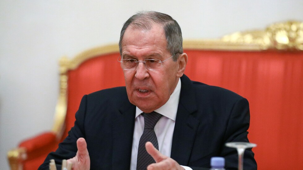 لافروف: سنرد بالمثل على العقوبات الأمريكية المحتملة بسبب نافالني