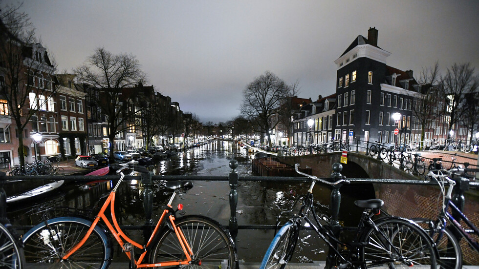 انفجار قرب مركز اختبارات كورونا في هولندا والشرطة تعتقد أنه هجوم متعمد