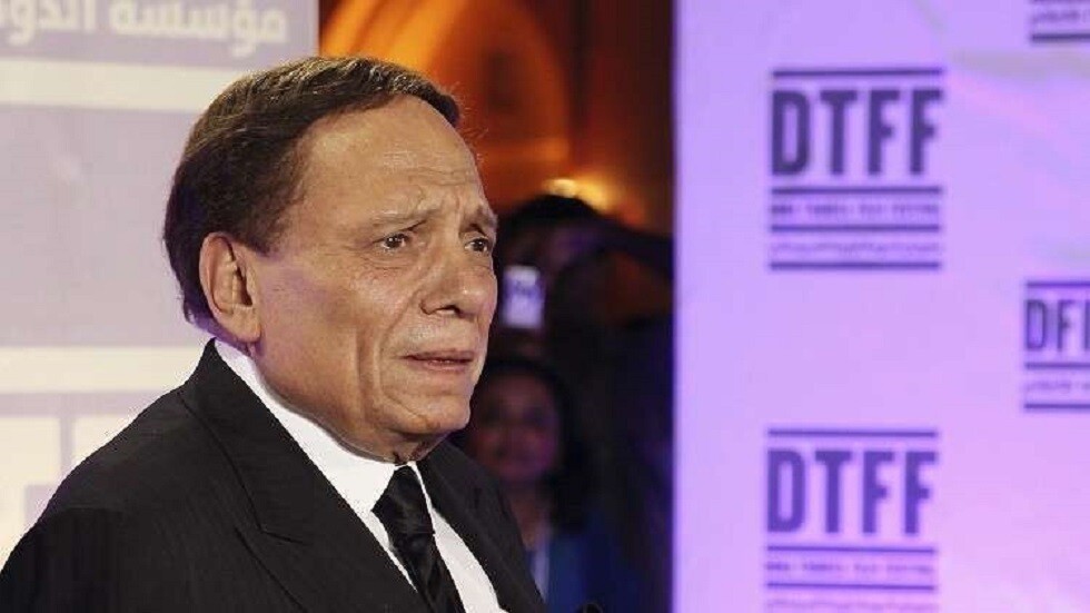 نجل عادل إمام يكشف حقيقة تدهور حالة "الزعيم" الصحية (فيديو)