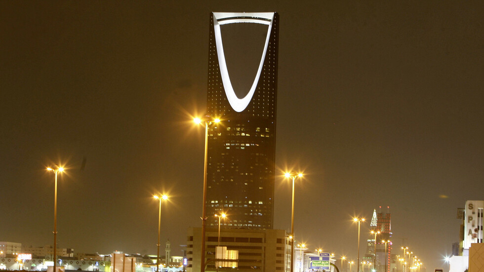 السعودية.. بريد إلكتروني يقود وزارة التجارة لضبط متجر صيني مخالف
