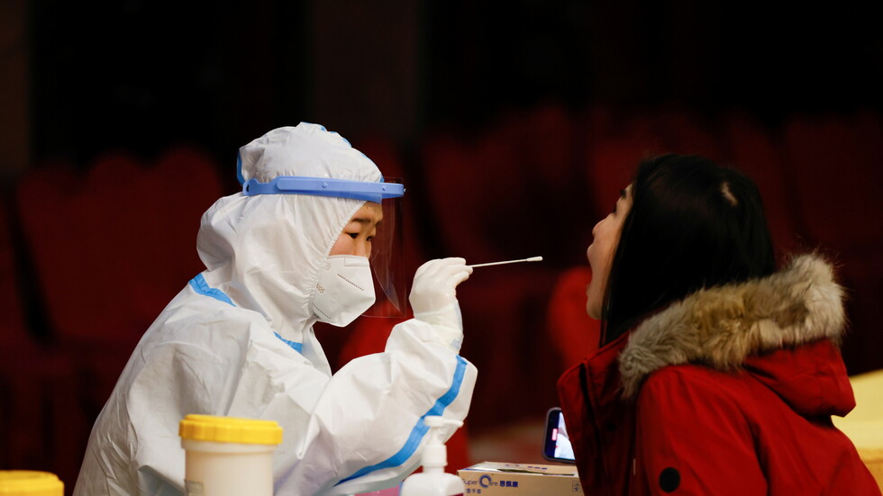 الصين تلزم جميع القادمين إليها بالمسحة الشرجية لأنها الأدق في الكشف عن كورونا!