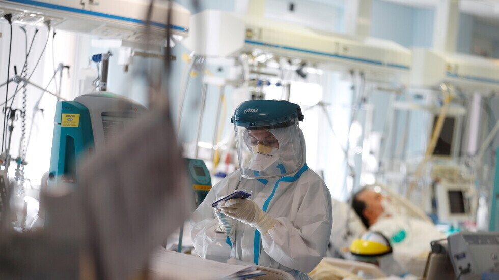 إيطاليا تسجل 22865 إصابة و339 وفاة جديدة بكورونا