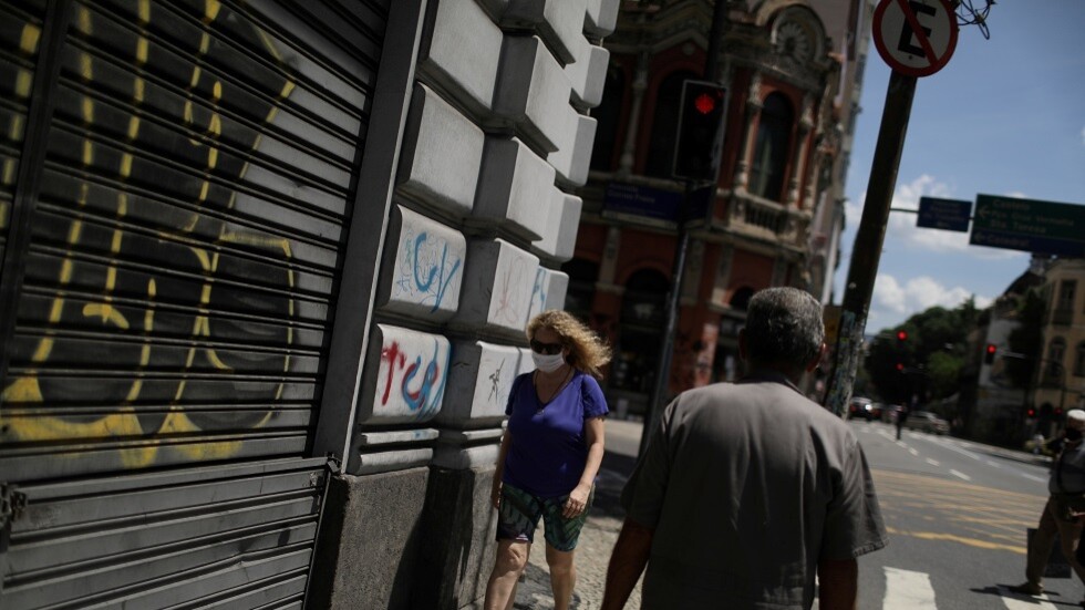 البرازيل تسجل 1699 وفاة وأكثر من 75 ألف إصابة جديدة بكورونا