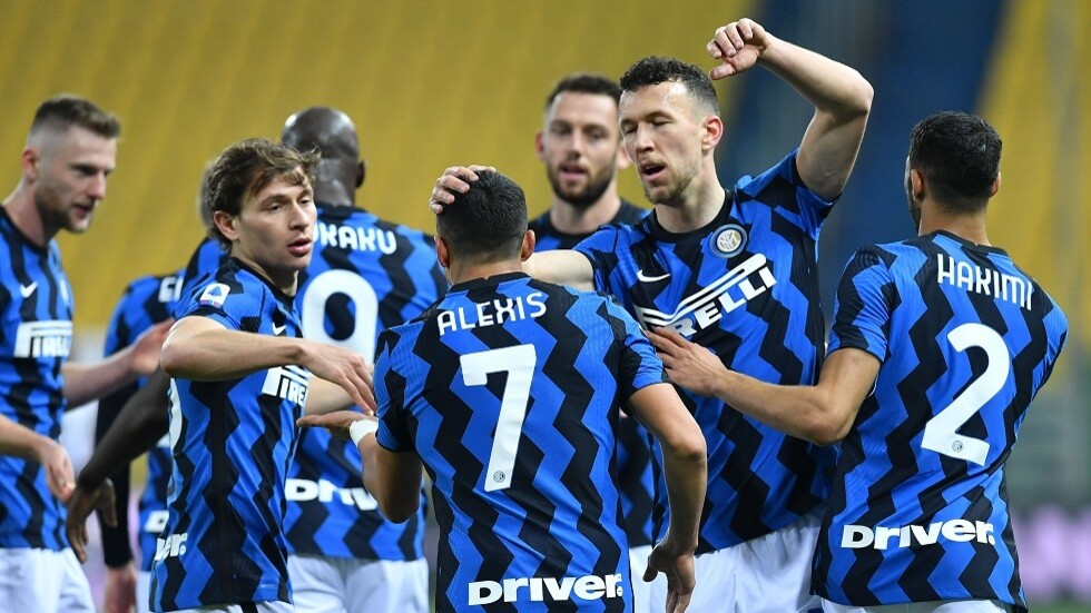 بالفيديو.. "أفاعي" ميلانو تلدغ بارما مرتين