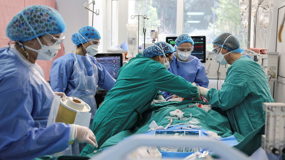 اليونان.. أكثر من 2300 إصابة و41 وفاة جديدة بـ "كوفيد-19" خلال يوم