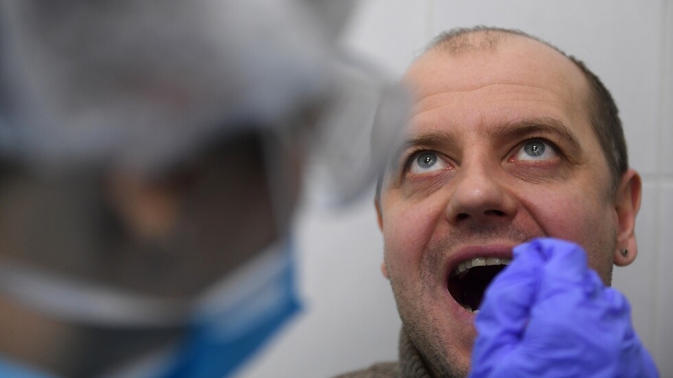 أعراض المرض القادر على جعل الشخص أبكم