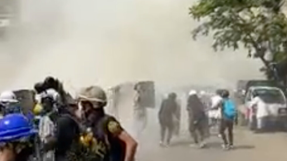 احتجاجات ميانمار مستمرة ووفاة مسؤول حزبي وهو رهن الاحتجاز لدى الشرطة