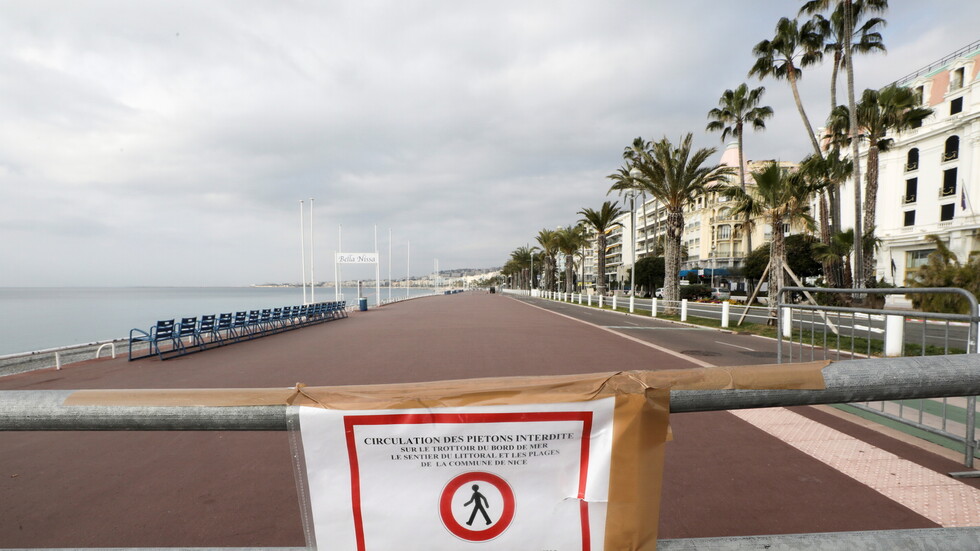 فرنسا تسجل 130 وفاة 21825 إصابة جديدة بفيروس كورونا