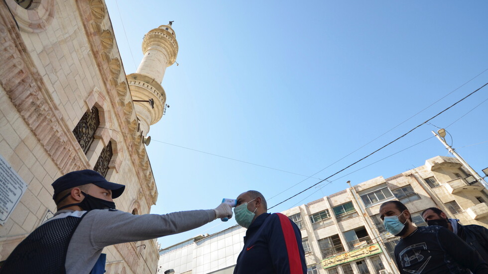 الأردن.. توجه لتمديد حظر التجول مع اقتراب إصابات كورونا من رقم قياسي