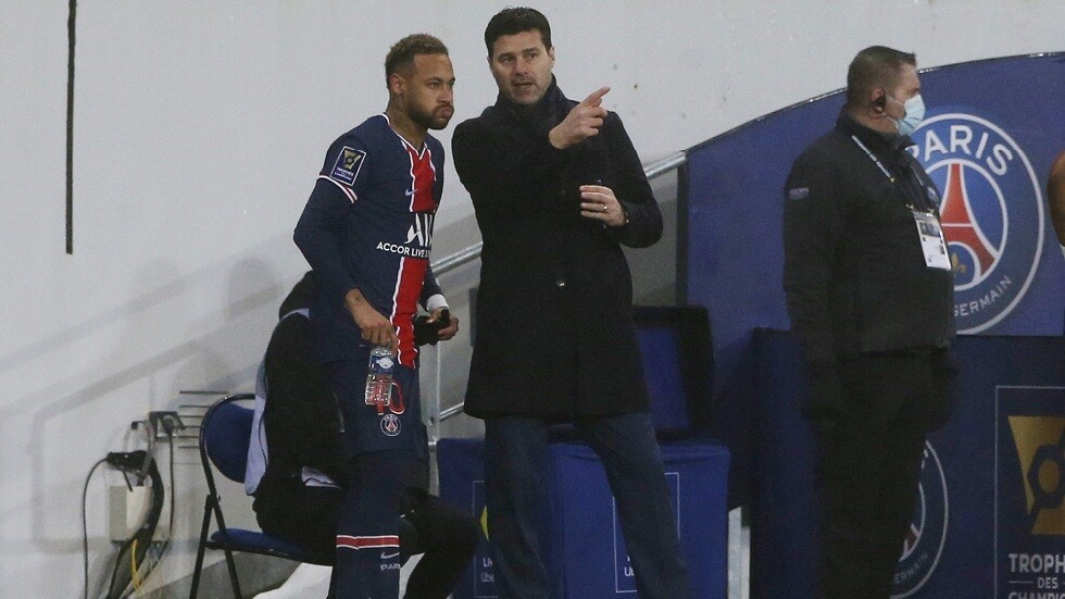 مدرب سان جيرمان حزين لغياب نيمار عن مواجهة برشلونة وغير مهتم بـ