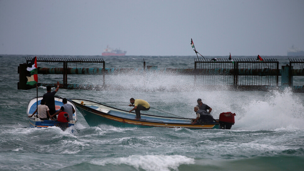 "حماس" تحمل إسرائيل مسؤولية مقتل الصيادين الثلاثة في خان يونس