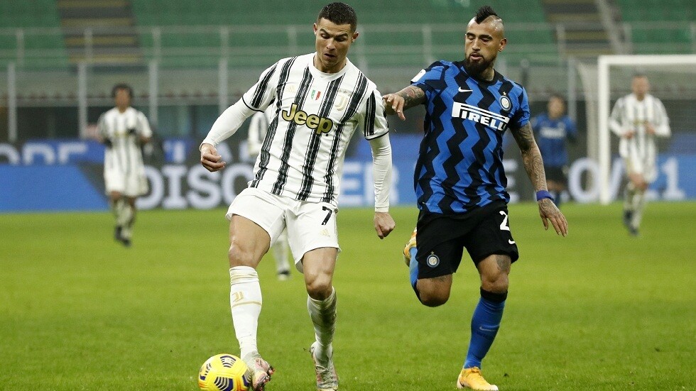 إنتر ميلان يعلن خضوع نجمه فيدال لجراحة في الركبة