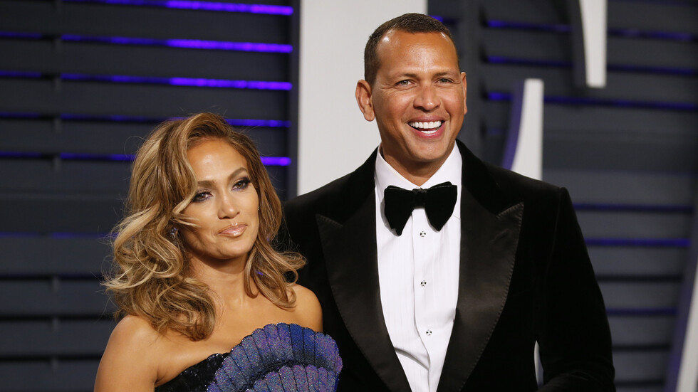 انفصال النجمة الأمريكية جينيفر لوبيز ولاعب البيسبول الشهير أليكس رودريغيز