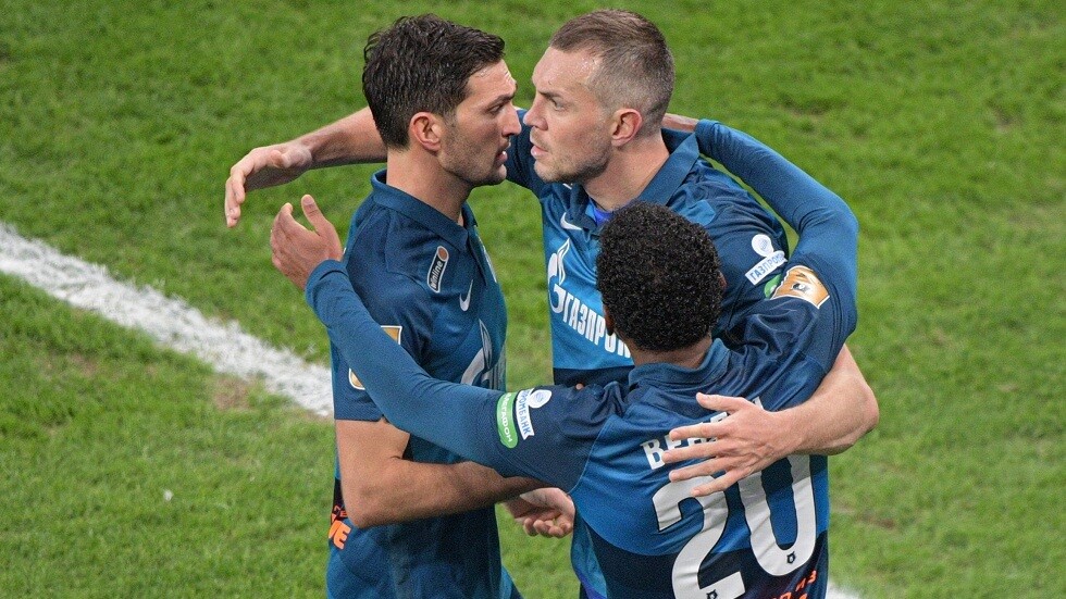 زينيت يقسو على أخمات برباعية نظيفة (فيديو)