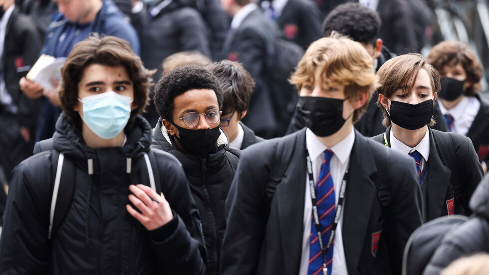 بريطانيا.. 52 وفاة و4618 إصابة جديدة بكورونا