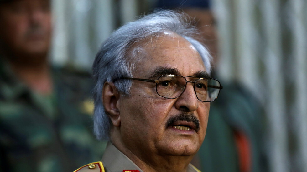 ليبيا.. حفتر يصدر تعليمات مشددة لضبط الأمن في بنغازي