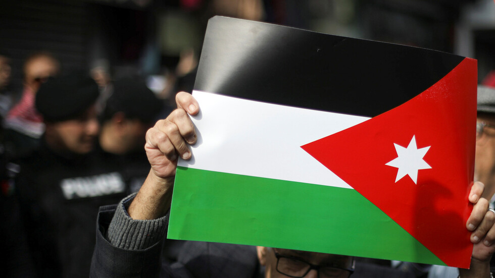 "مراسلون بلا حدود": الأردن يفرض قيودا على الإنترنت والحكومة تنفي