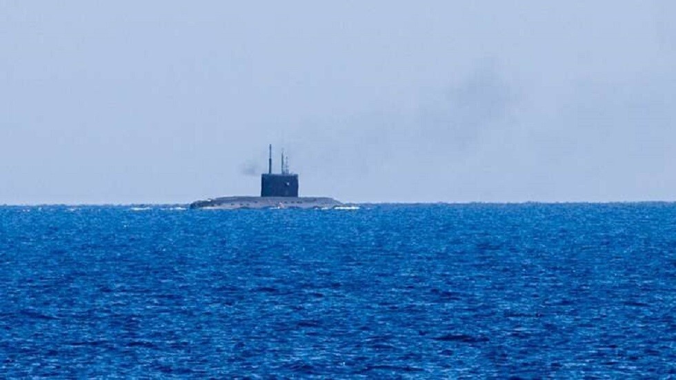 صحيفة: واشنطن تزود تايوان بمعدات لبناء غواصات