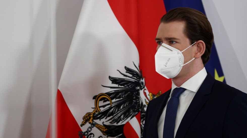 المستشار النمساوي يدعو لترخيص لقاح 