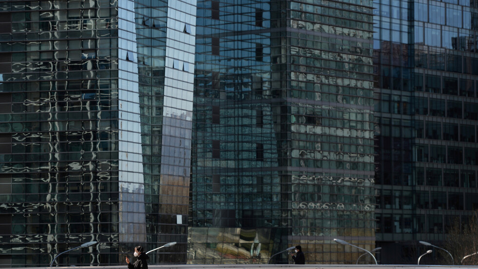 الطبقة الوسطى في العالم تتلاشى بسبب 