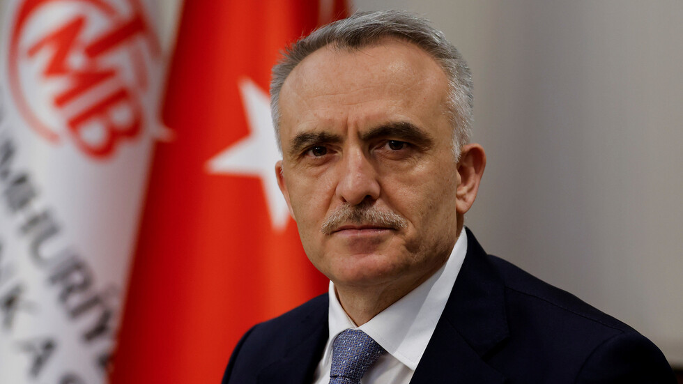 للمرة الثالثة خلال عامين.. أردوغان يغير رئيس البنك المركزي التركي  