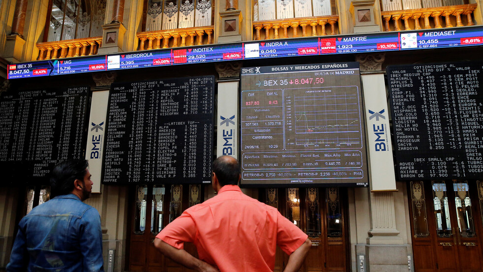 أسهم أوروبا تهوي بفعل الليرة التركية.. وألمانيا تمدد الإغلاق لشهر 5